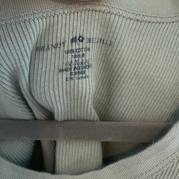 brandy melville connor tank - Picture 2 of 2